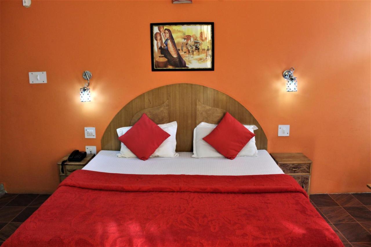 Hotel Ocean Inn Манали Экстерьер фото