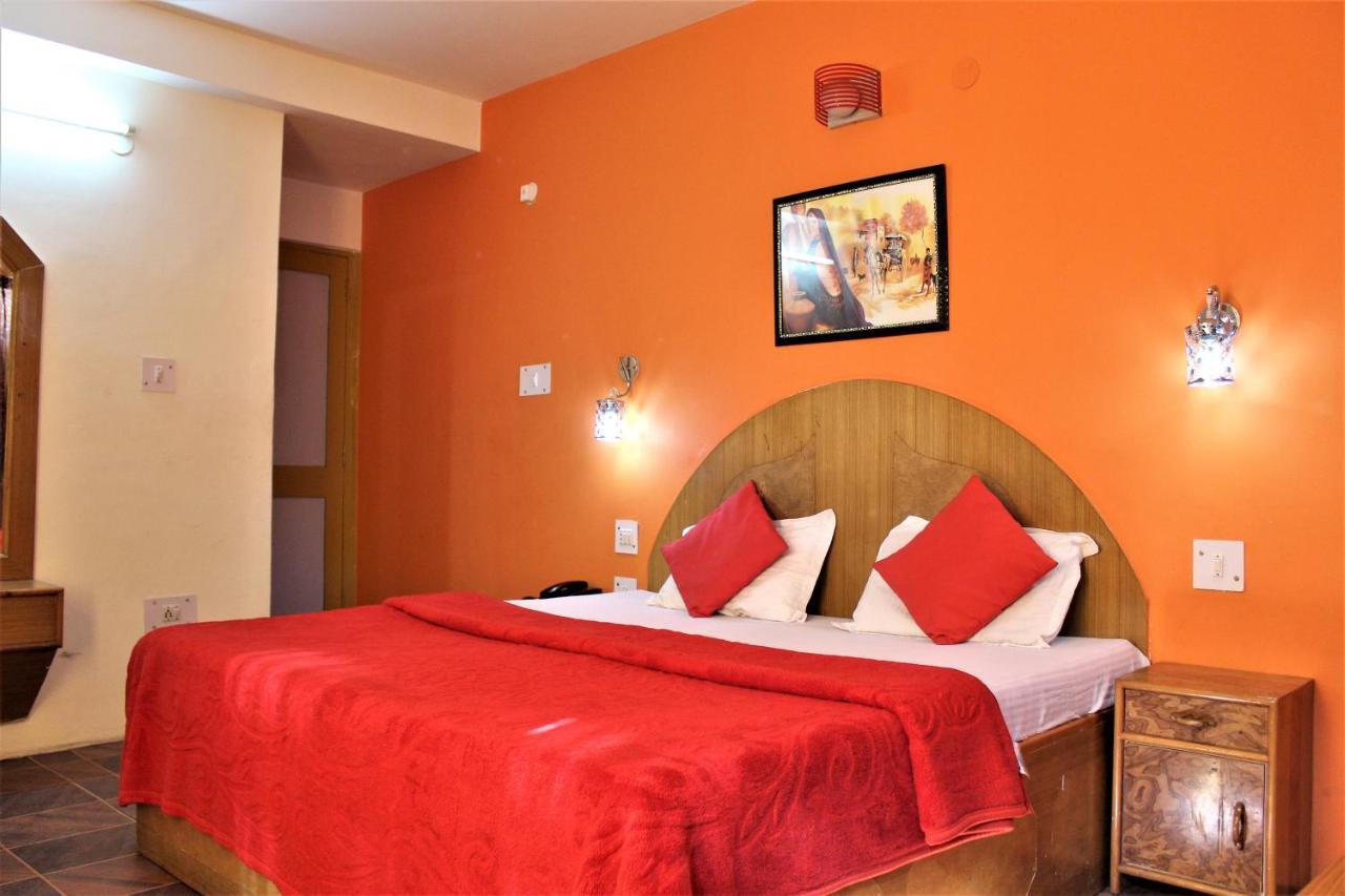Hotel Ocean Inn Манали Экстерьер фото